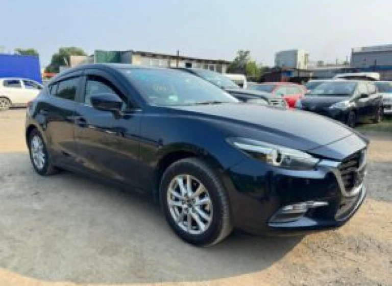 Mazda Axela, 2018